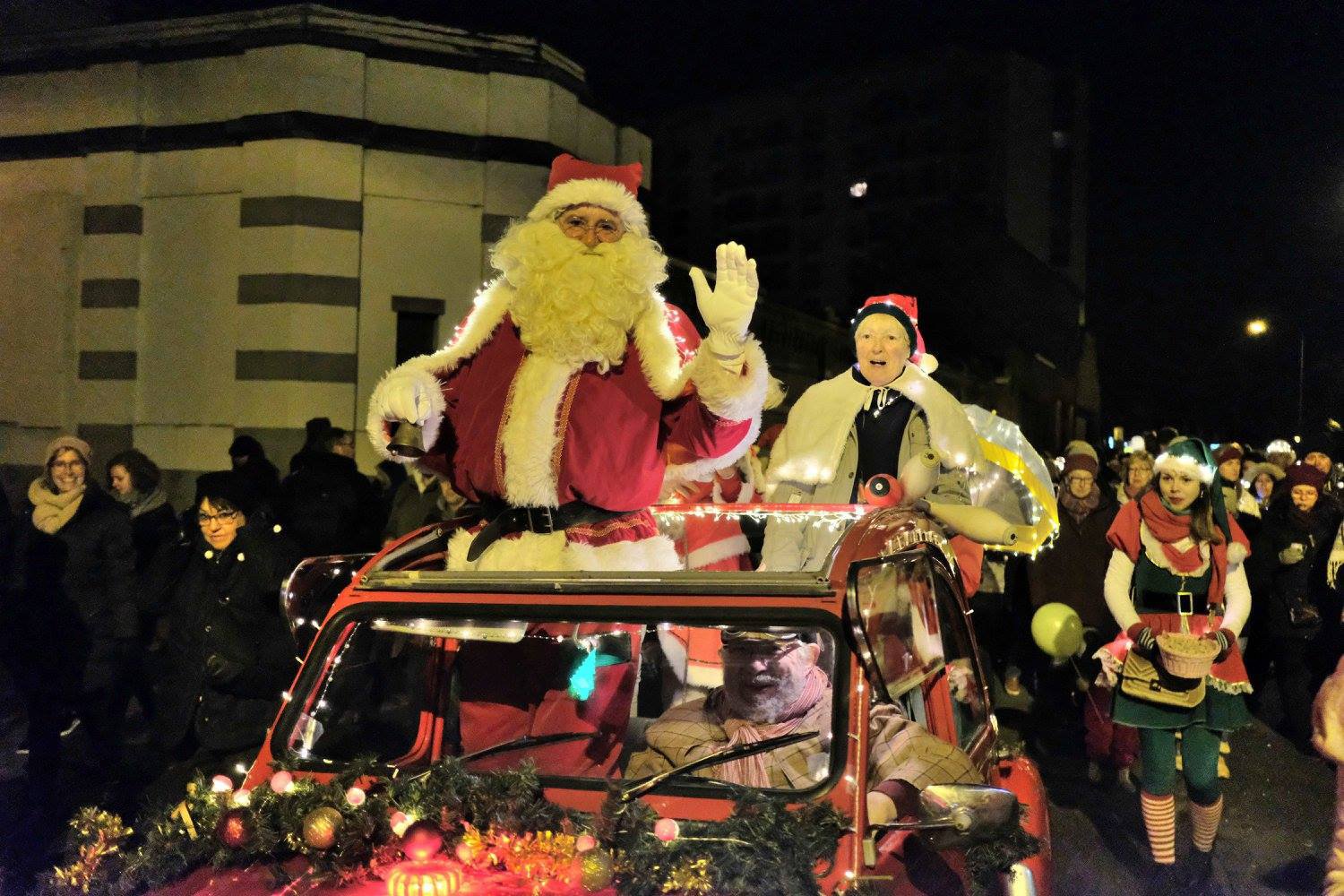 Père-Noel Balade des Lumières Tournai